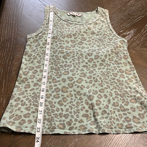 Anthropologie Dolan green leopard print fold over wrap back tank top Size XS - Picture 17 of 17